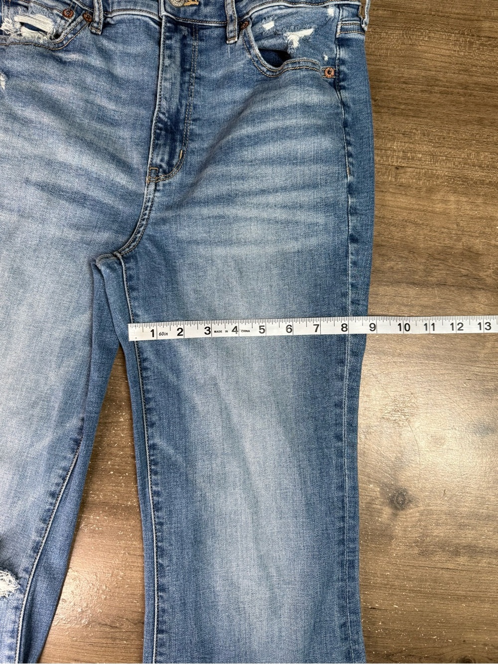 American Eagle Outfitters Women’s Flare Boot Cut Distressed Denim Jeans Size 8 - Picture 6 of 9